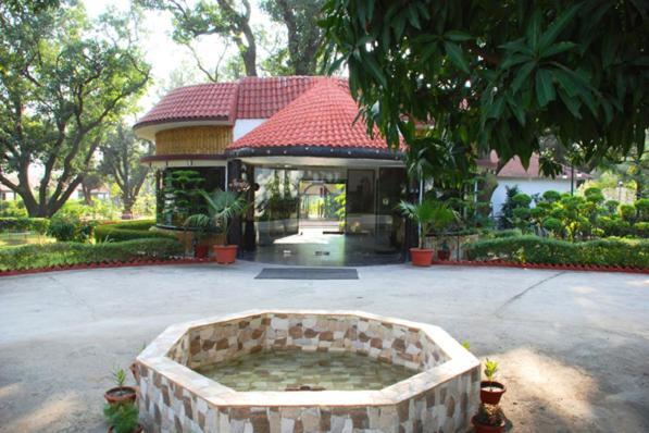 Corbett Leela Vilas Hotel Corbett National Park Esterno foto